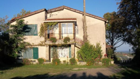 Maison de 3 chambres avec piscine partagee jardin clos et wifi a Moissac